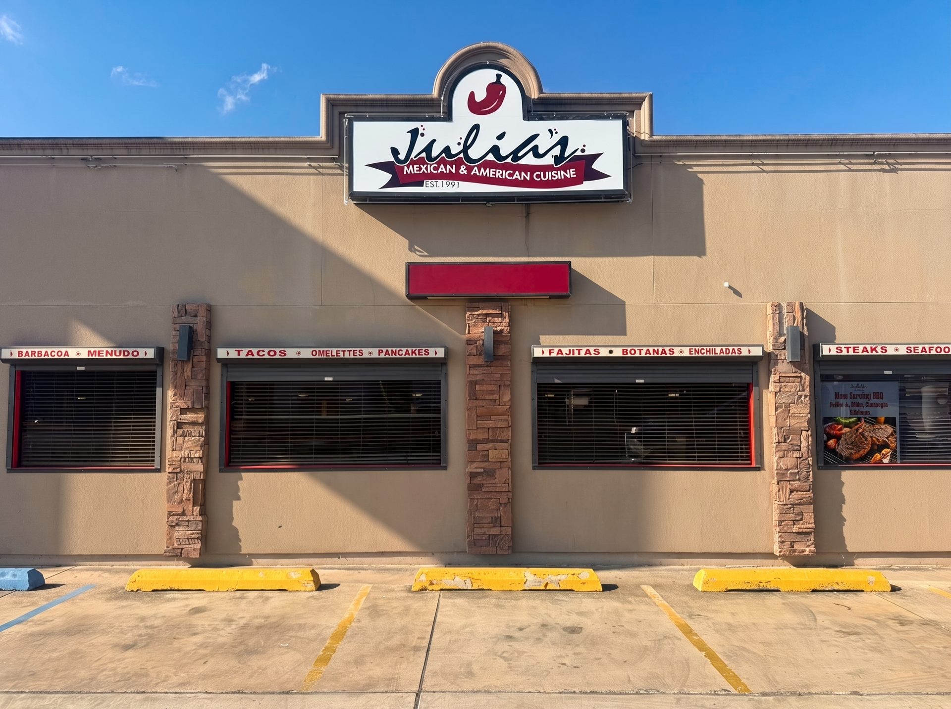 Welcome to Julia's Restaurant